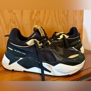 AUTHENTIC PUMA RS-X Trophy Black Team Gold Comfortable Athletic Shoes  Sz 10.5